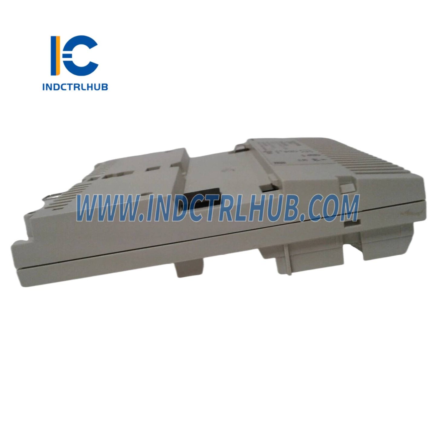 Schneider 170ANR12091 distribuirani analogni/diskretni ulaz/izlaz