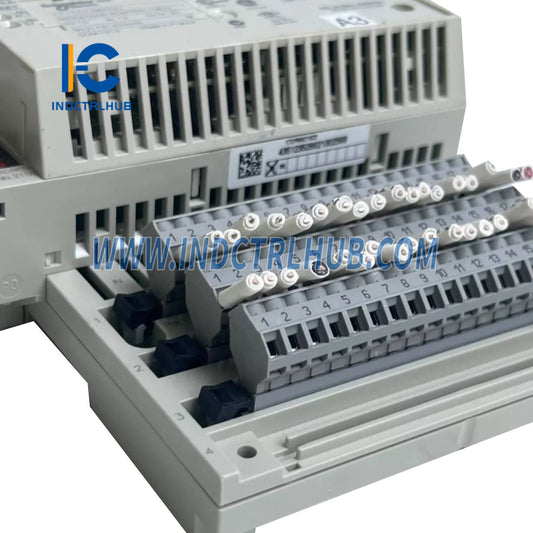 Schneider 171CCC98030 adaptér procesora M1/M1E