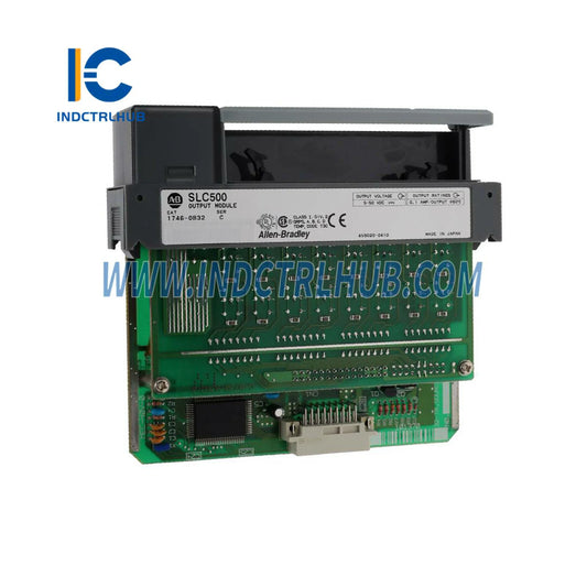 ALLEN BRADLEY 1746-OB32 SLC 32 pont digitális kimeneti modul