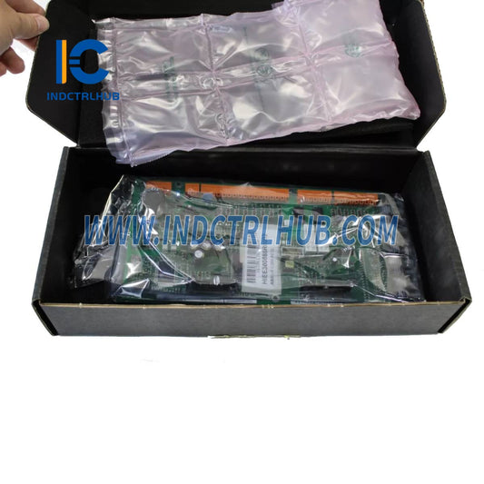 HIEE300888R0002 | ABB UAC389AE02 Impulzuserősítő I UA C389 AE01