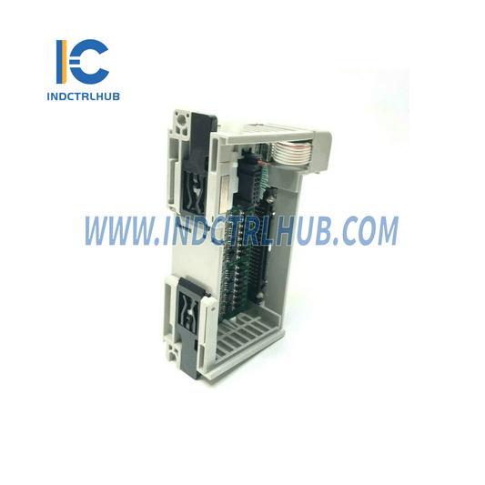 Allen-Bradley 1769-OB32T CMPLX 32 Pt 24VDC Mô-đun D/O Đã Kết Thúc